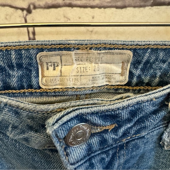 Free People Straight Leg Ankle Jeans SZ 25 - Picture 3 of 5